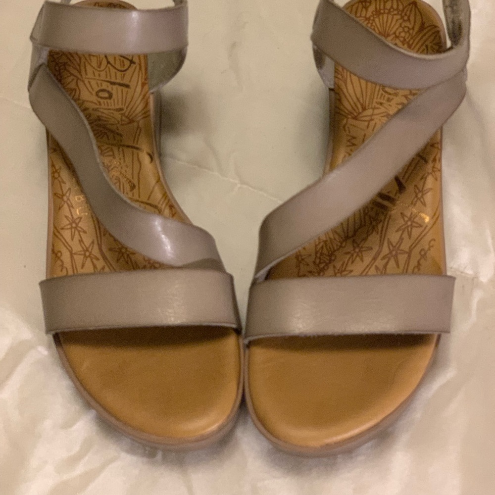 Women shoes